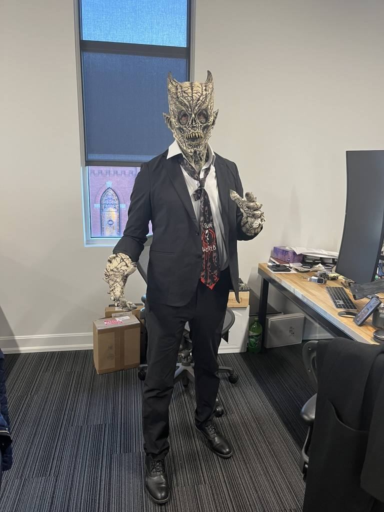 i-love-halloween-even-when-i-have-to-work